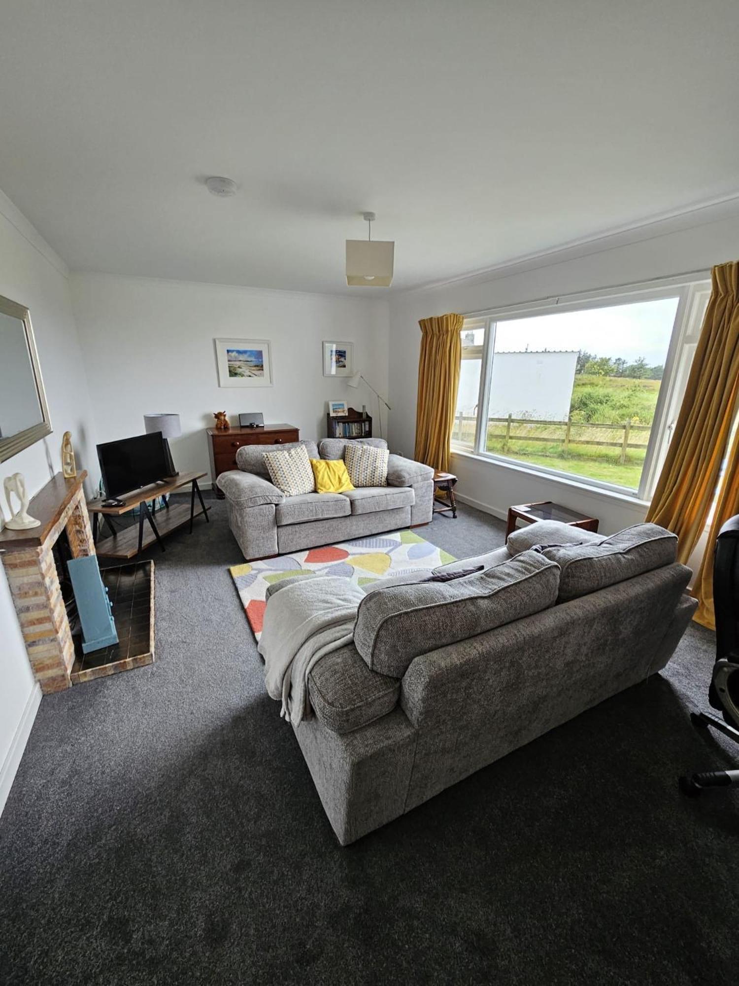 The Sheiling Holiday Home With Gorgeous Views Over The Isles อาริเซก ภายนอก รูปภาพ